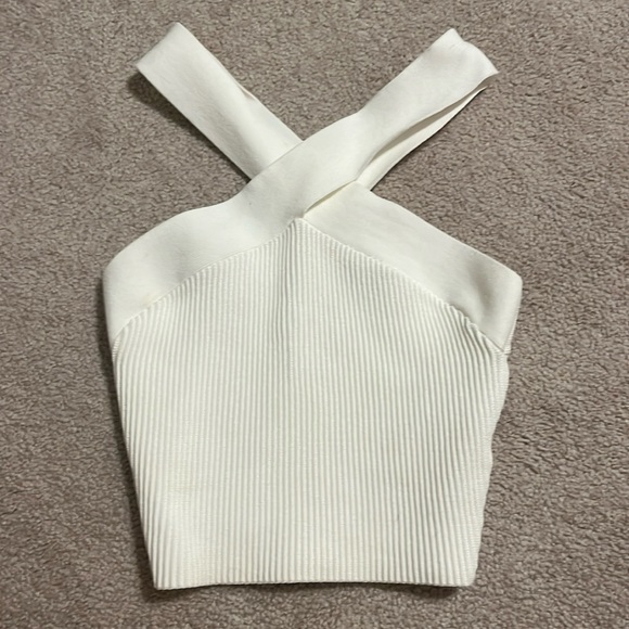 aritzia cross over neck tank - Picture 1 of 2